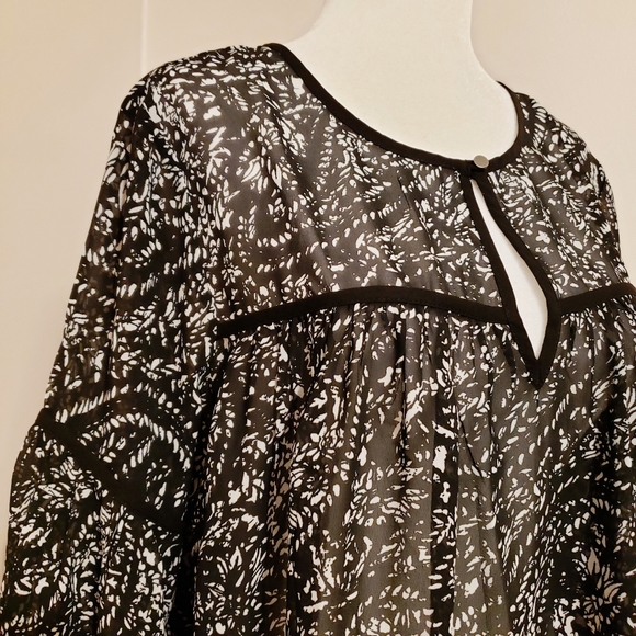 LUCKY BRAND | ROMANTIC CHIFFON BELL SLEEVE BLOUSE - Picture 5 of 8